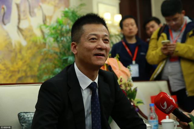少妇装睡让我滑了进去